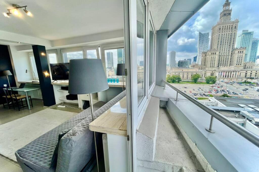 Sawa Apartment 2Xmetro Wifi 500 Mbs 50'Tv Netflix Hbo Appletv+ Warsawa Bagian luar foto