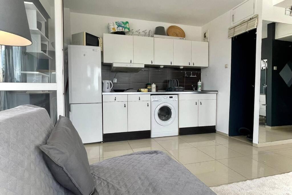 Sawa Apartment 2Xmetro Wifi 500 Mbs 50'Tv Netflix Hbo Appletv+ Warsawa Bagian luar foto