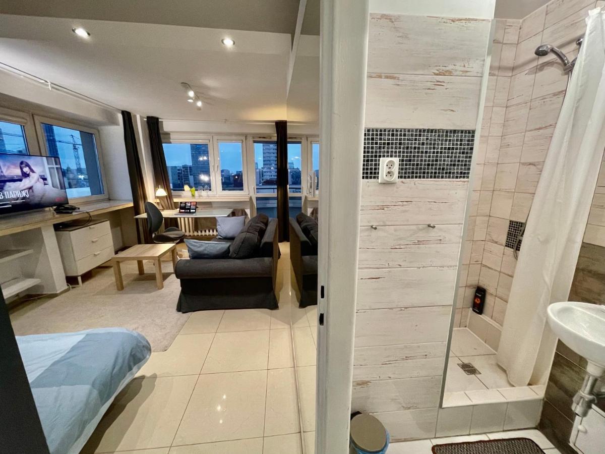 Sawa Apartment 2Xmetro Wifi 500 Mbs 50'Tv Netflix Hbo Appletv+ Warsawa Bagian luar foto