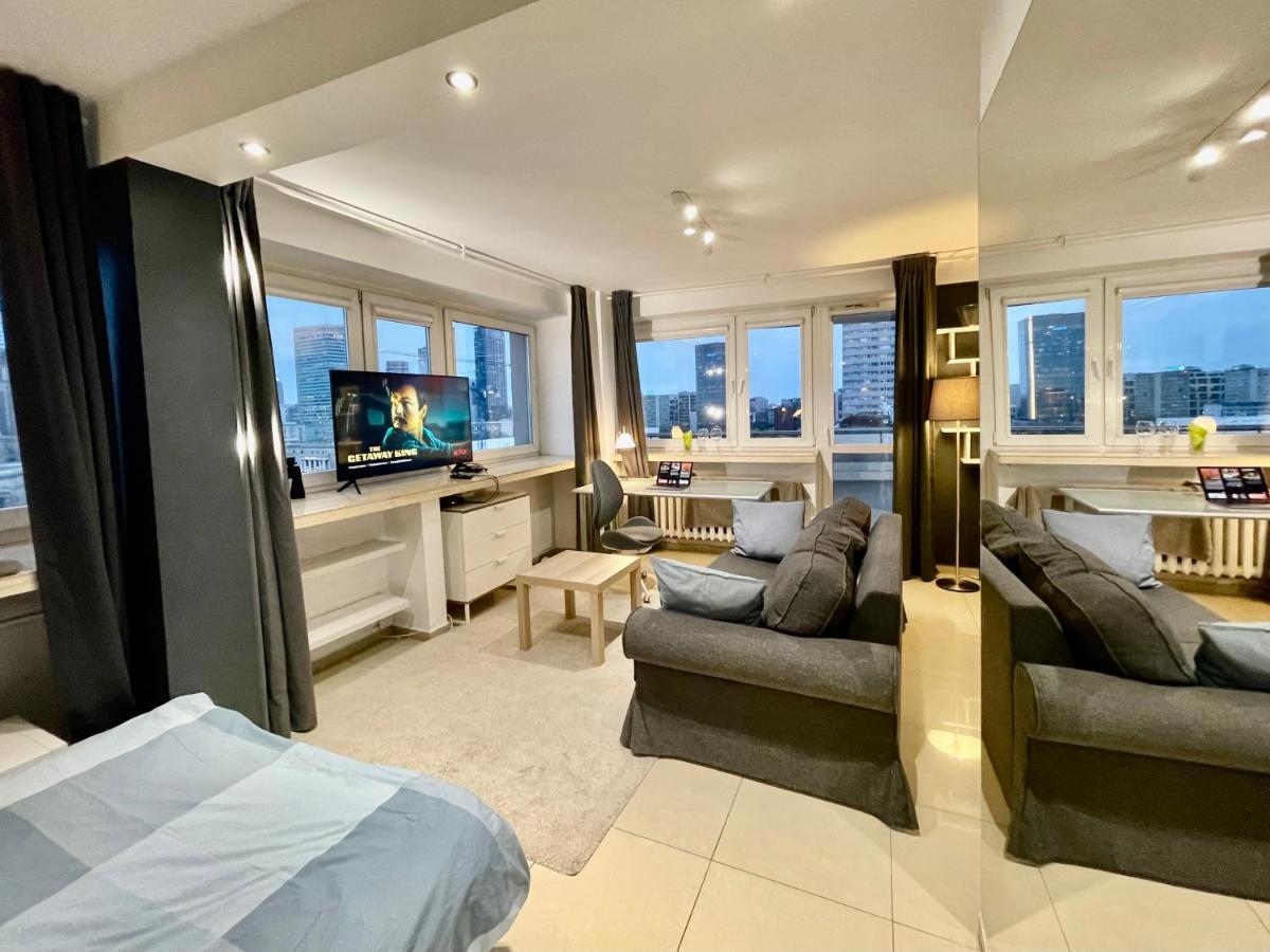 Sawa Apartment 2Xmetro Wifi 500 Mbs 50'Tv Netflix Hbo Appletv+ Warsawa Bagian luar foto