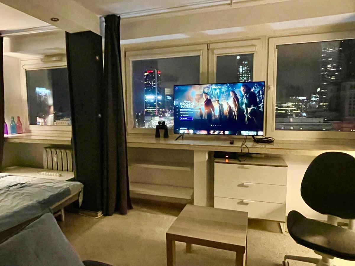 Sawa Apartment 2Xmetro Wifi 500 Mbs 50'Tv Netflix Hbo Appletv+ Warsawa Bagian luar foto