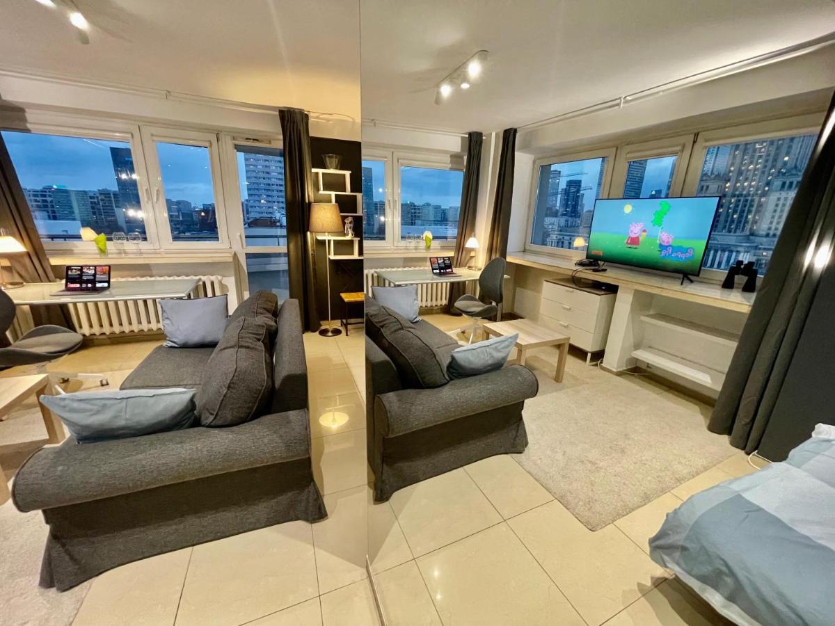 Sawa Apartment 2Xmetro Wifi 500 Mbs 50'Tv Netflix Hbo Appletv+ Warsawa Bagian luar foto
